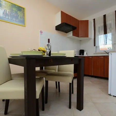 House Dora Vikendica *
